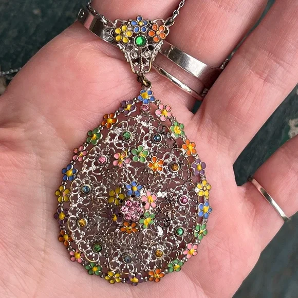 Art Deco Rhodium Plated And Enamel Painted Floral Design LavaliereStyle Necklace - Picture 10 of 16